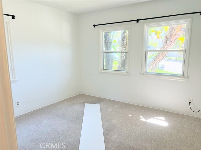 Building Photo - 418 N Lucia Ave