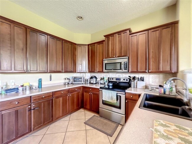 Building Photo - 709 Broadoak Loop
