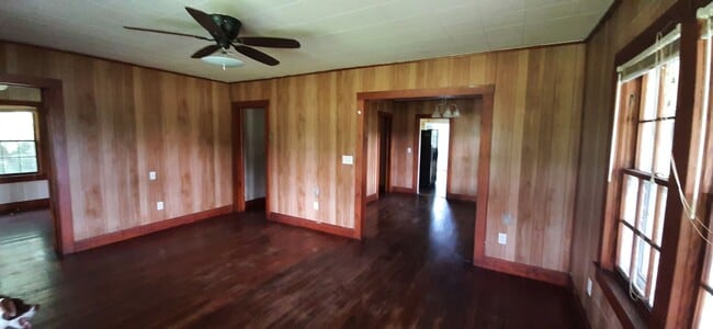 Building Photo - 5546 AR-36