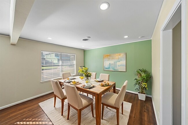 Building Photo - 4614 Merwin St