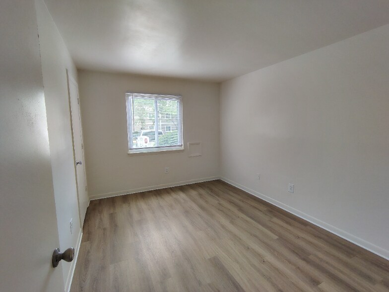 Primary Photo - 600 Reusens Rd