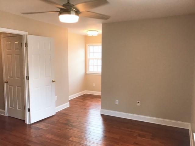 Building Photo - 1049 Davis Bend Ct