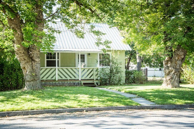 Building Photo - Great 1 bed, 1 bath home