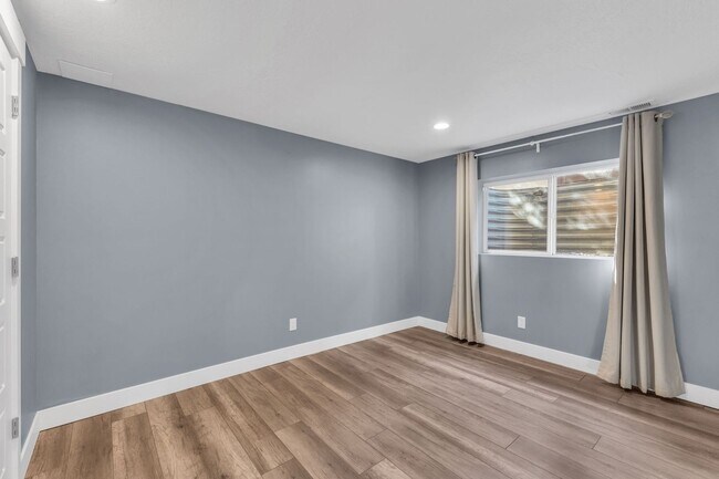 Building Photo - 2 BD 1 BA Mother-in-Law Unit at Point of the Mountain