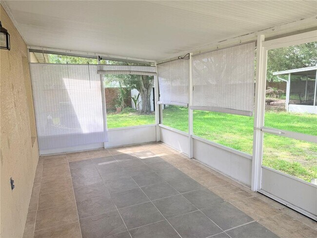 Building Photo - 16686 Corner Cove Way