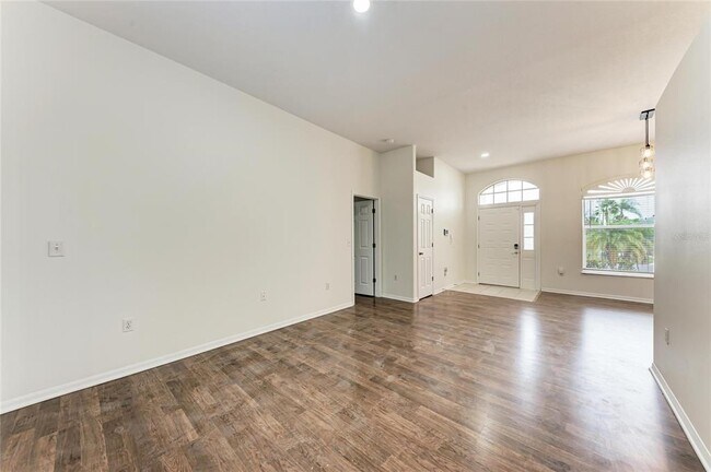 Building Photo - 3219 58th Terrace E