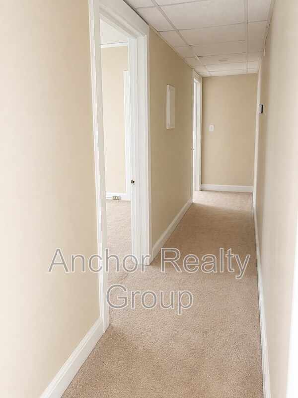 Building Photo - 1008 Westover Ave