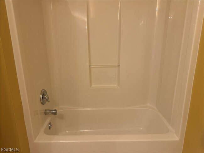 Building Photo - 1915 SW 13th St