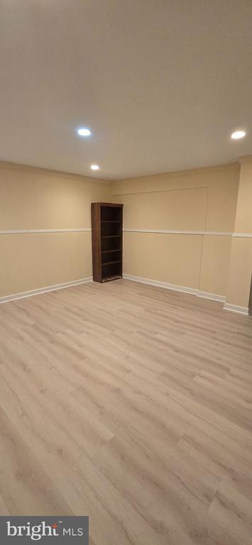 Building Photo - 10905 Bolton Dr