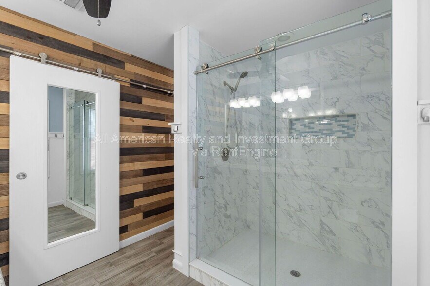 Building Photo - 101 Hands Cove Ln