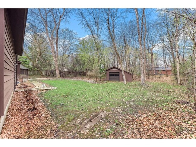 Building Photo - 5880 Christmas Lake Rd