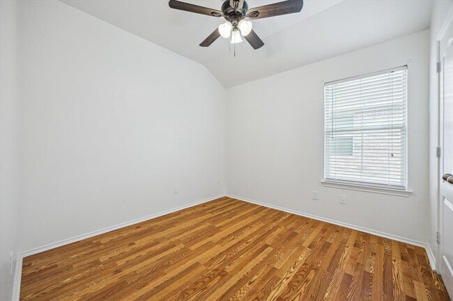 Building Photo - 1314 Rainbow Parke Dr