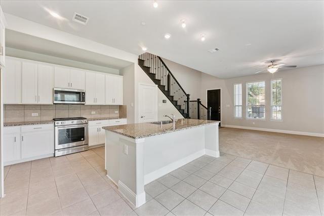 Building Photo - 1303 Bailey Ln