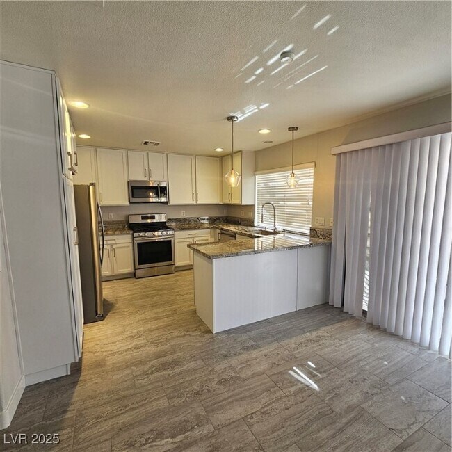 Building Photo - 7809 Faith Ct