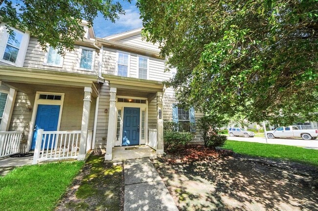 Building Photo - 23859 Pebworth Pl