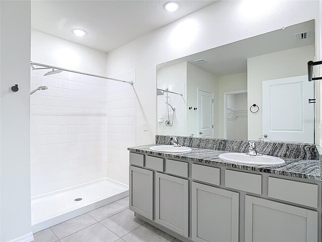 Building Photo - 2682 Common Fig Run