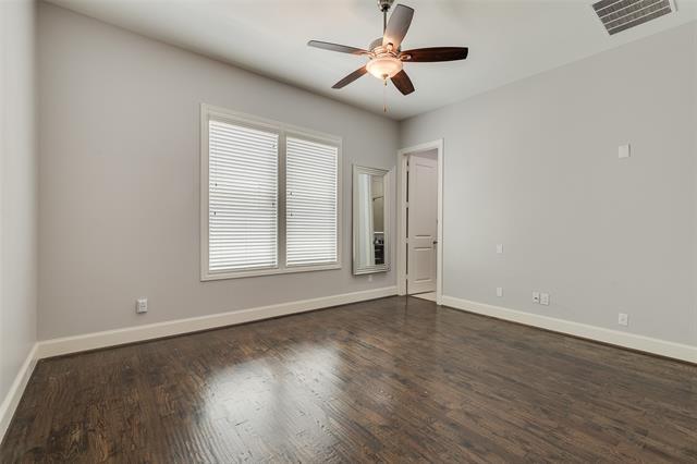 Building Photo - 2160 Helsminster Dr