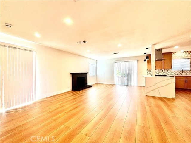 Building Photo - 6210 Halstead Ave