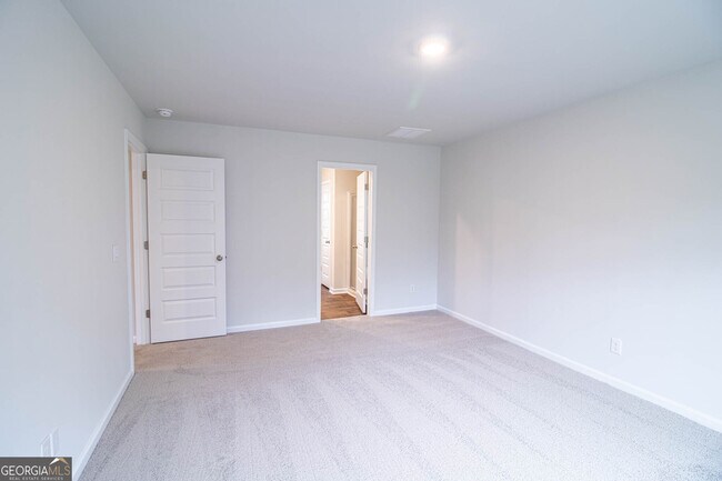 Building Photo - 495 Coconut Dr