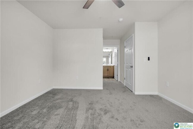 Building Photo - 1513 Maple St