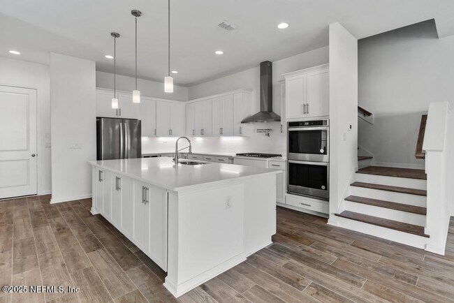 Building Photo - 475 Marquesa Cir