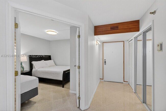 Building Photo - 2401 Collins Ave