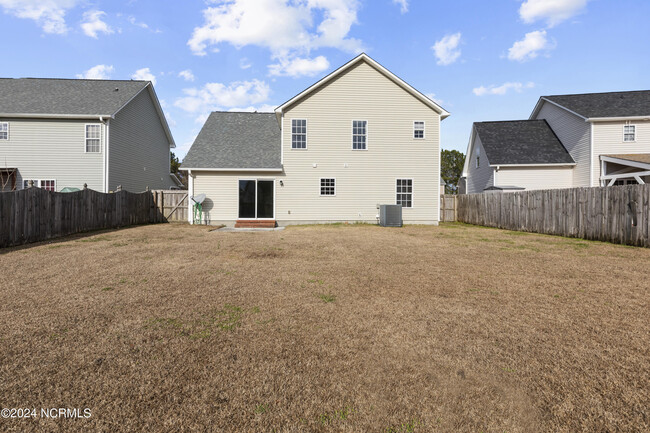 Building Photo - 123 Durbin Ln