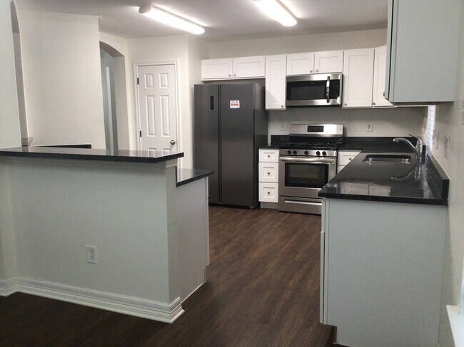 Building Photo - 16303 Mango Ridge Ct
