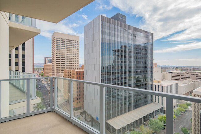 Building Photo - 44 W Monroe St