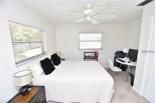 Building Photo - 3926 Calliandra Dr