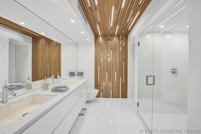 Building Photo - 3606 S Ocean Blvd