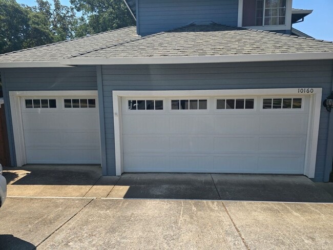 Building Photo - This Home Won't Last!!!!