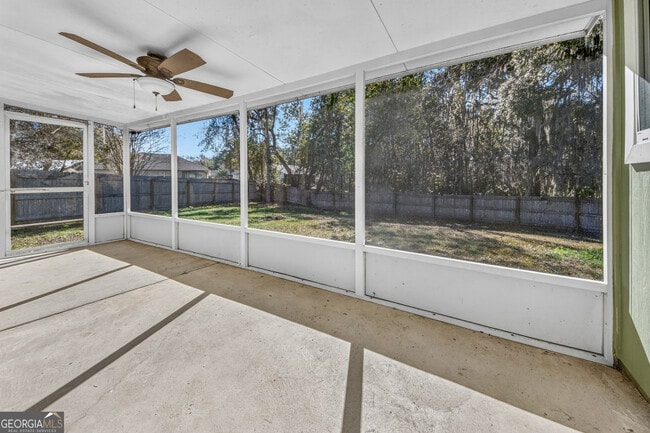 Building Photo - 107 Navajo Ct