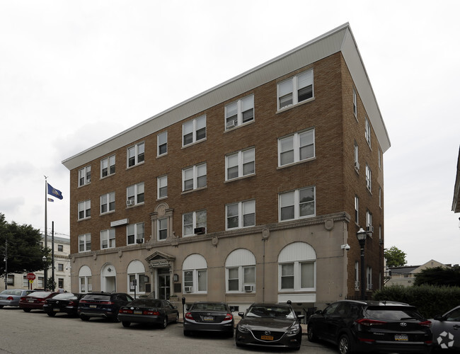 Building Photo - Country Court Apartments