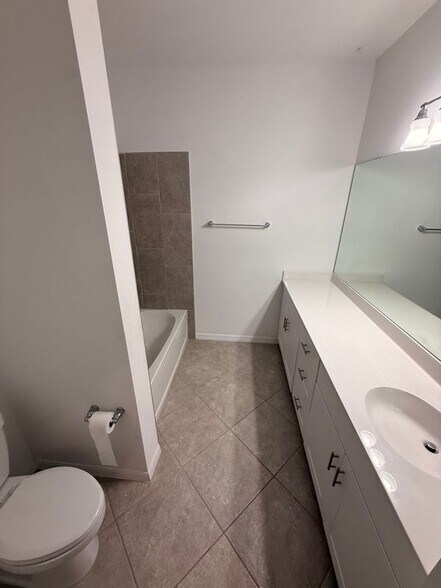 Building Photo - 12538 Westhaven Way