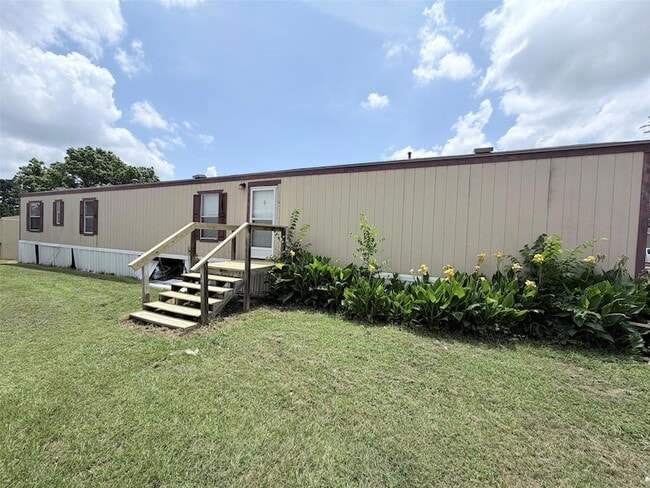 Building Photo - 116 Guadalupe St