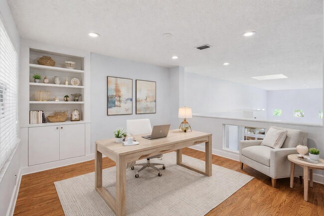 Building Photo - 7848 Travelers Tree Dr