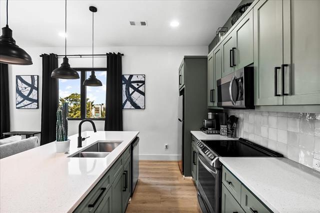 Building Photo - 2513 Childs St