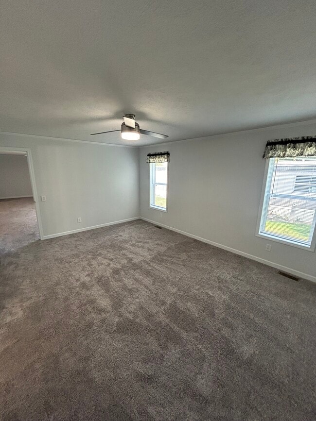 Building Photo - 118 Poplar Dr