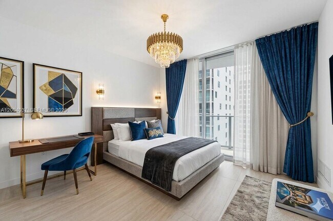 Building Photo - 77 SE 5th St