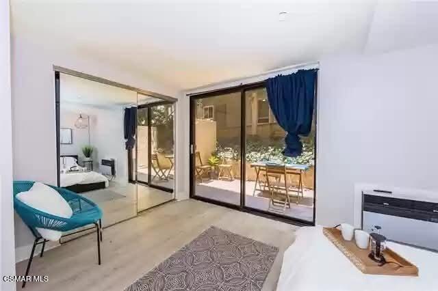 Building Photo - 10982 Roebling Ave