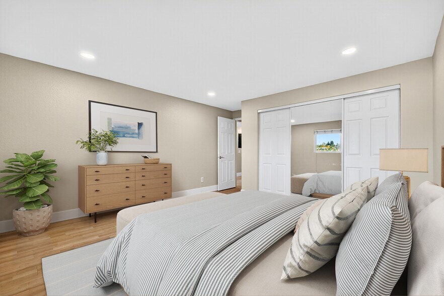 Main Bedroom - 3053 14th Ave W