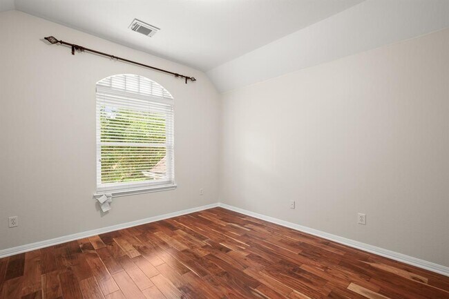 Building Photo - 6612 Casimir Cove