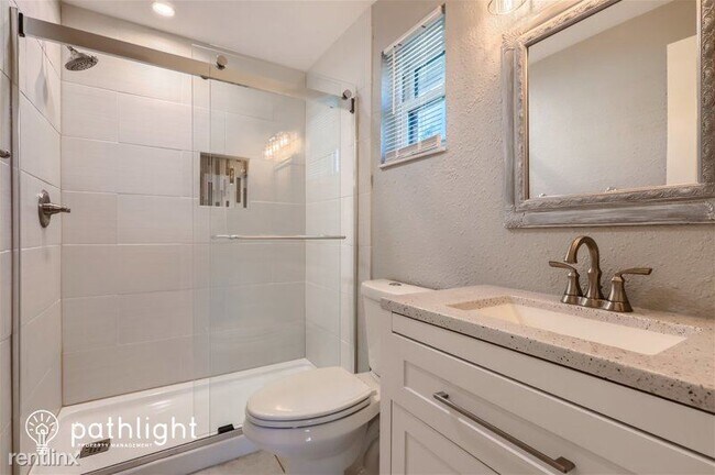 Building Photo - 3 br, 2 bath House - 2226 Stacy Court UNIT