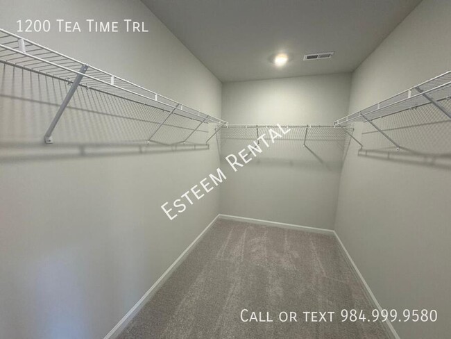 Building Photo - 1200 Tea Time Trl