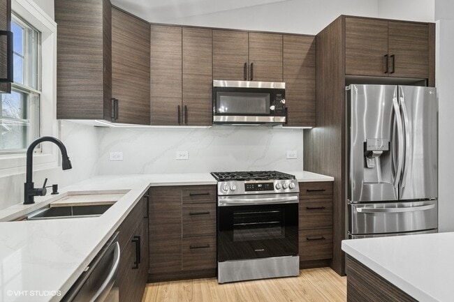 Building Photo - 23726 N Overhill Dr