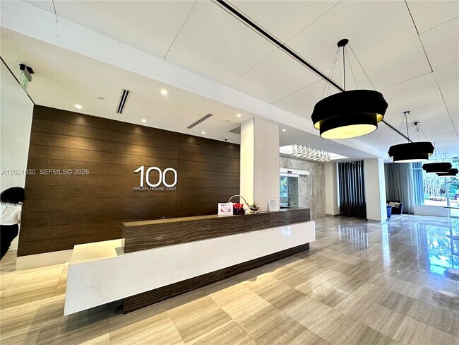 Building Photo - 100 Bayview Dr