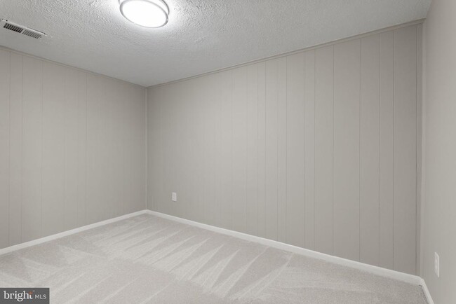 Building Photo - 941 Sherwood Ct