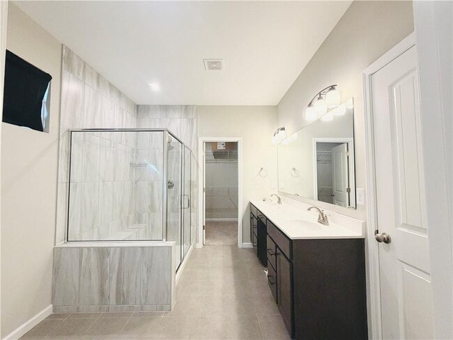 Building Photo - 607 Michigan Cir