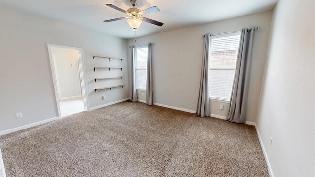 Building Photo - 3139 Crest Ln